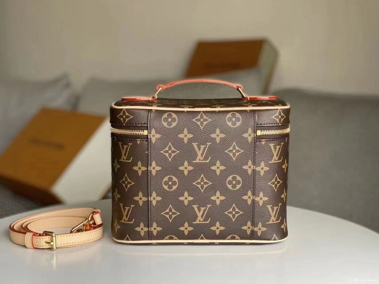 LV MAKE VANITY UP BAG CUSTOM 0712